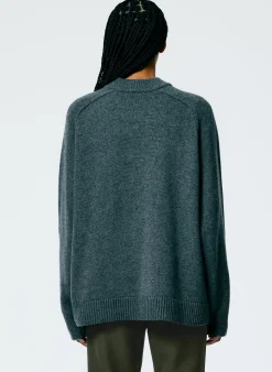 Knitwear & Sweatshirts><noscript><img width=