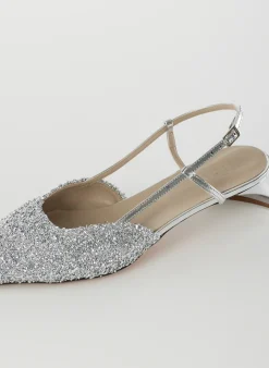 Heels><noscript><img width=