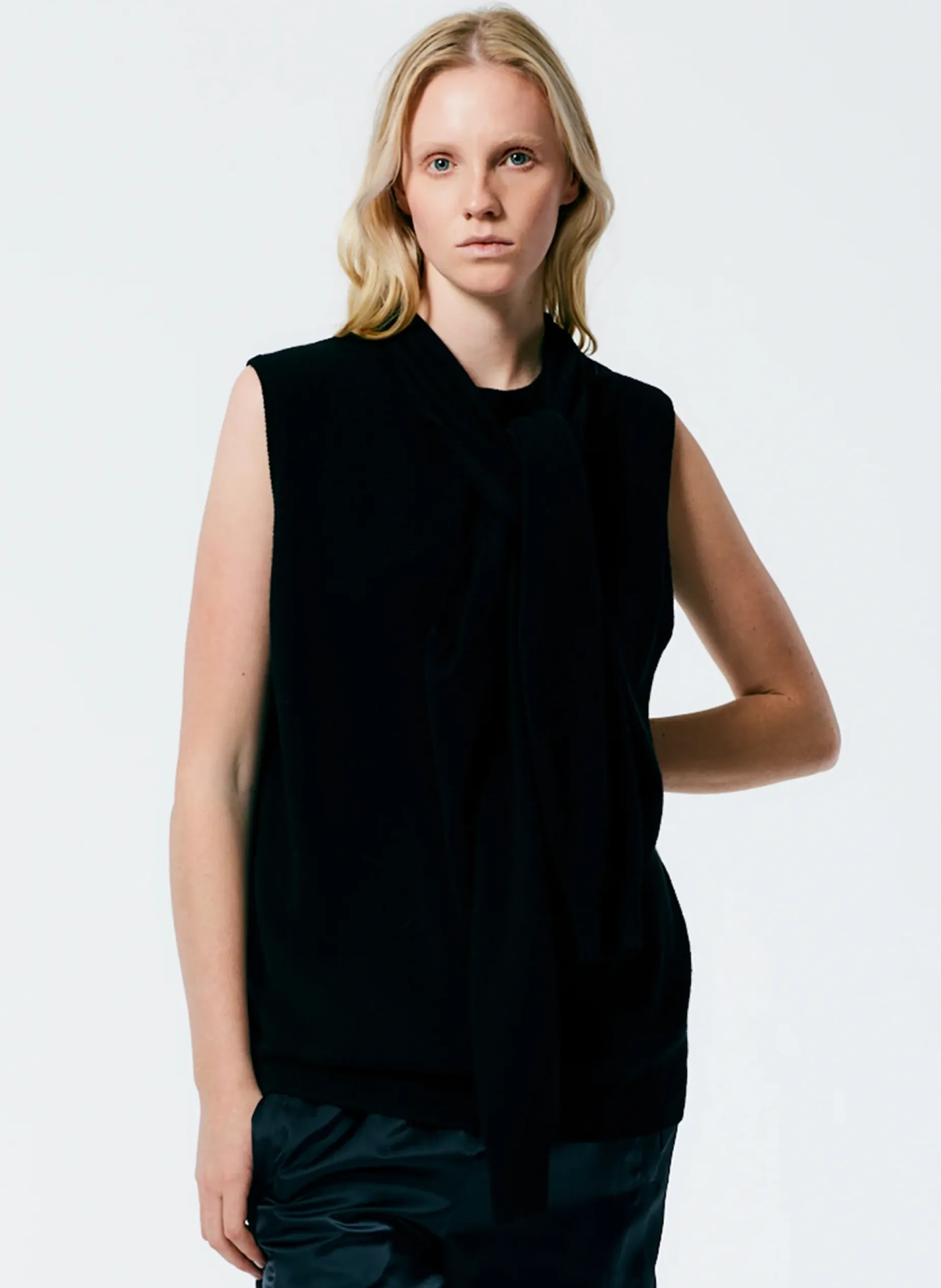 Knitwear & Sweatshirts|Fundamentals - WOFs>Tibi Feather Weight Cashmere Easy Cocoon Tunic Black