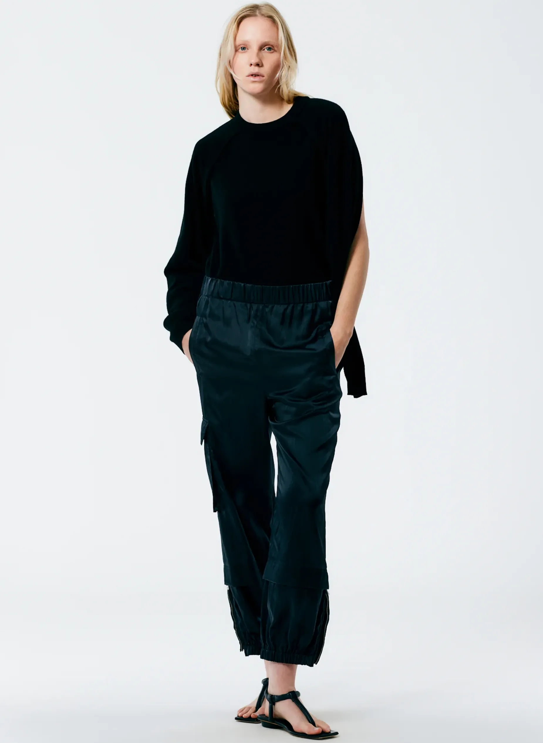 Knitwear & Sweatshirts|Fundamentals - WOFs>Tibi Feather Weight Cashmere Easy Cocoon Tunic Black