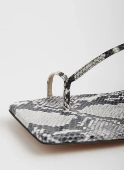 Heels|Sandals><noscript><img width=