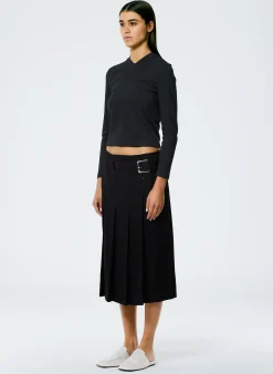 Suits|Skirts><noscript><img width=