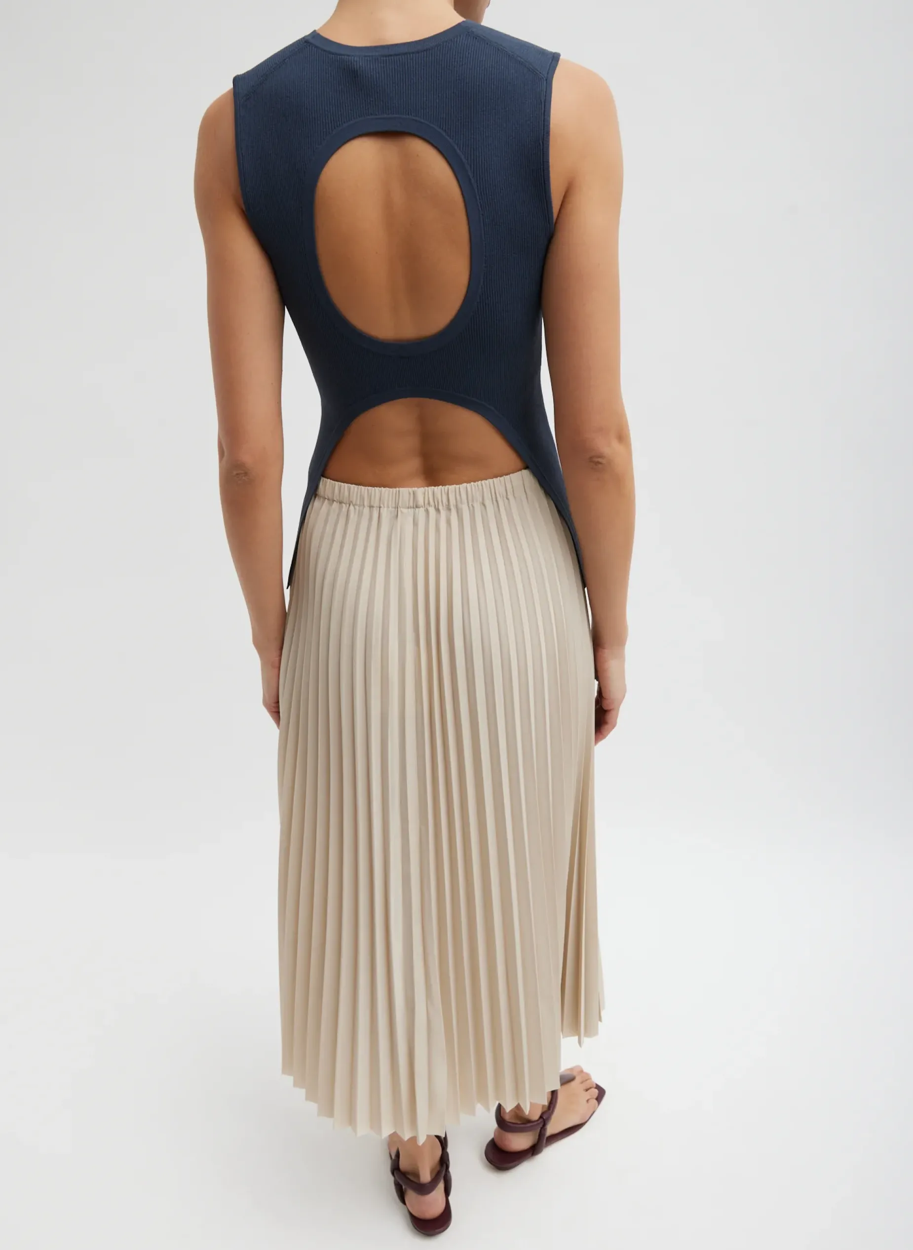 Skirts>Tibi Italian Sporty Nylon Sunray Pleated Pull On Skirt Ash