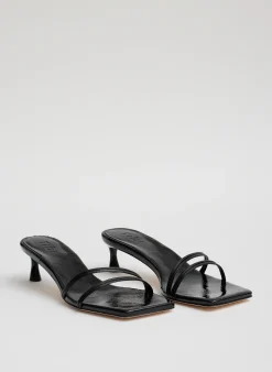Heels|Sandals><noscript><img width=