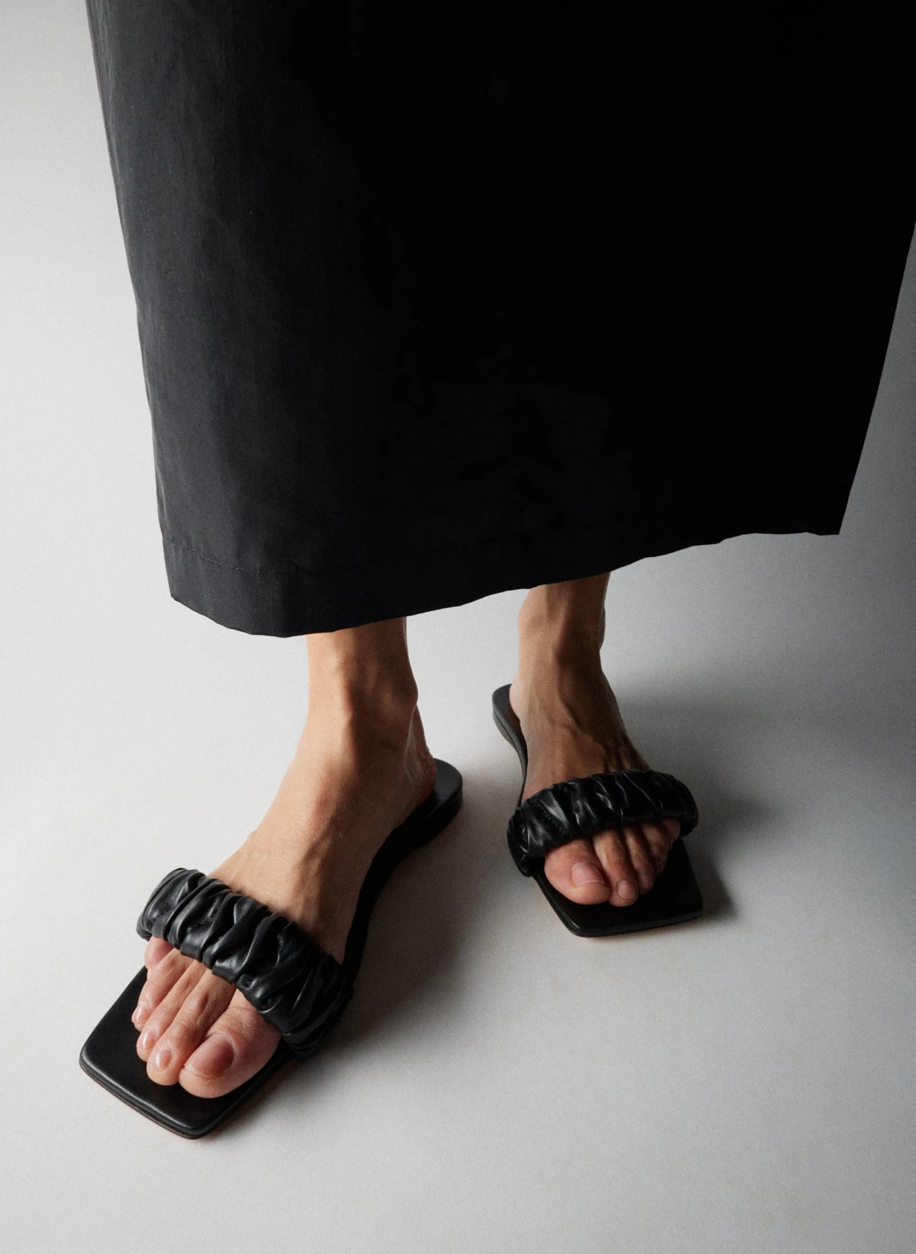Flats|Sandals>Tibi Jordan Nappa Sandal Black