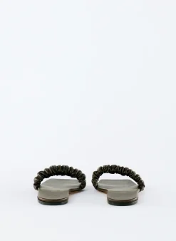 Flats|Sandals><noscript><img width=