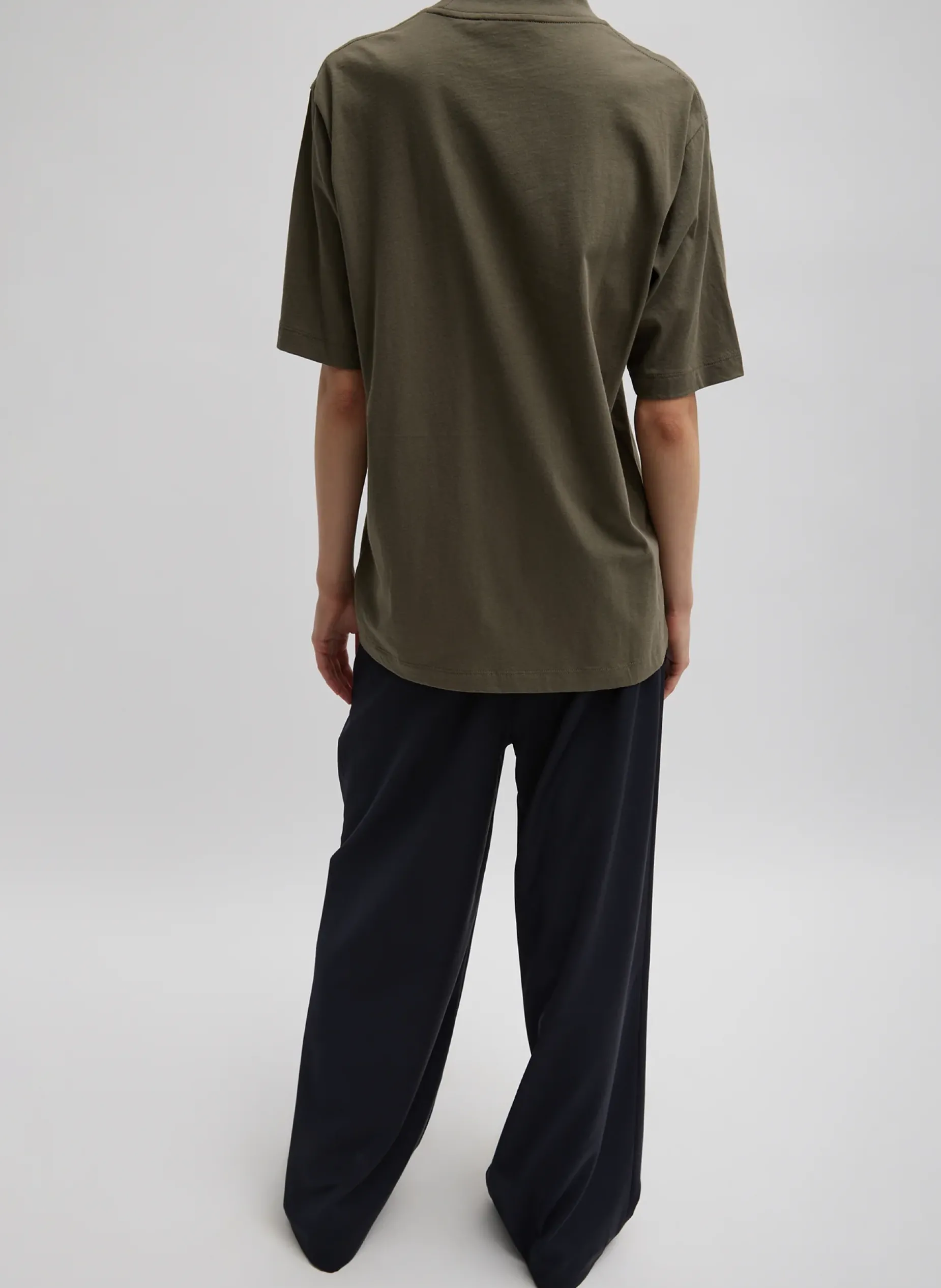 Tops|Fundamentals - WOFs>Tibi Mock Neck Unisex T-Shirt Dune