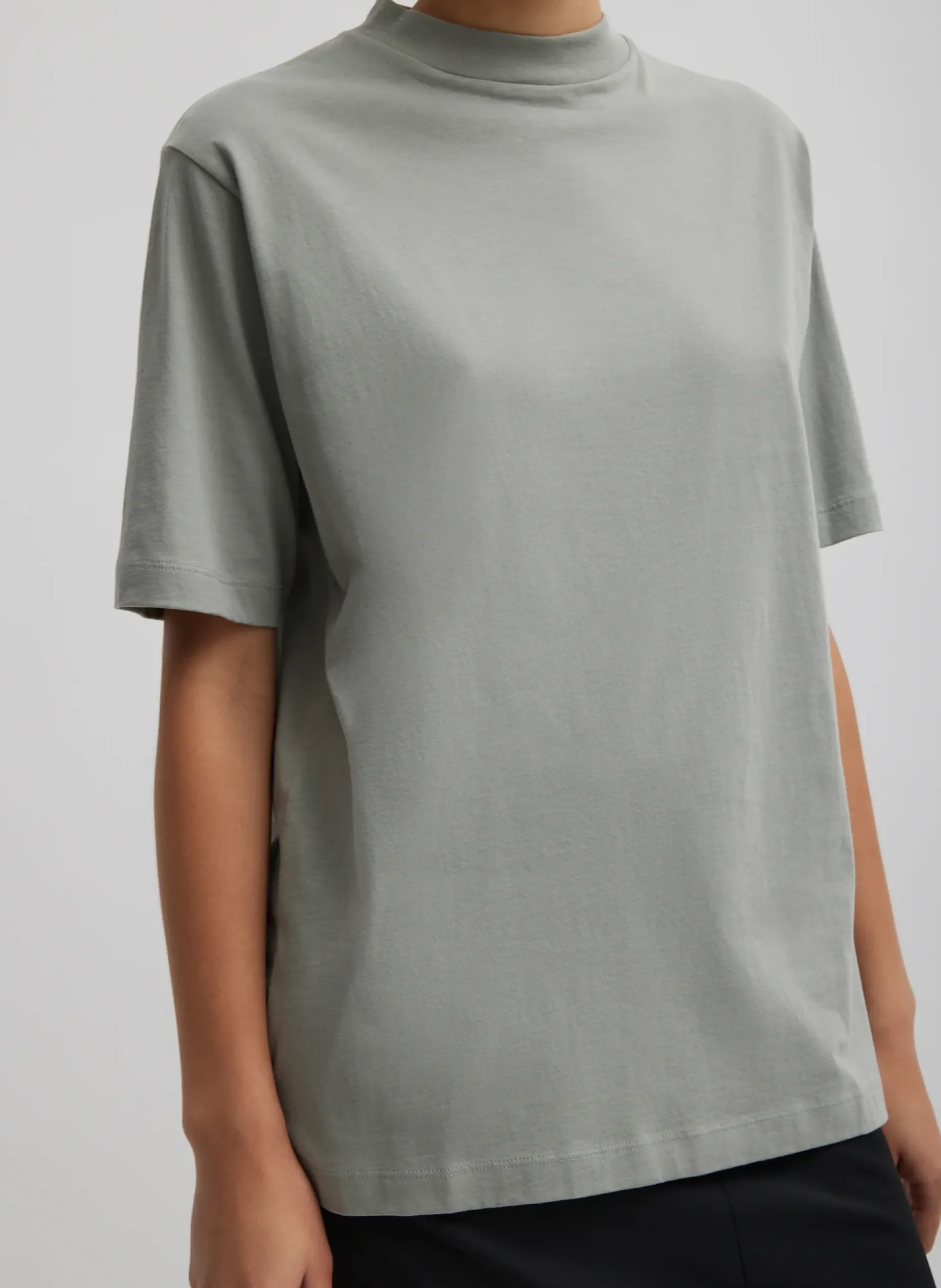 Tops|Fundamentals - WOFs>Tibi Mock Neck Unisex T-Shirt Pumice Grey