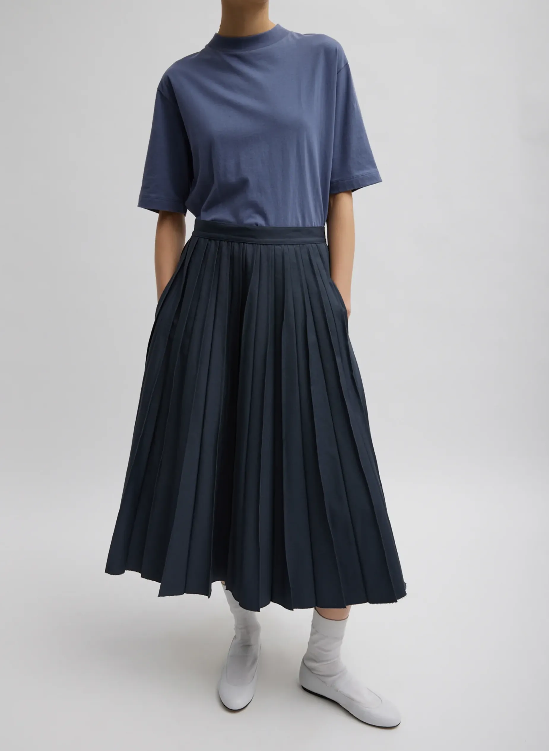 Tops|Fundamentals - WOFs>Tibi Mock Neck Unisex T-Shirt Dusty Navy