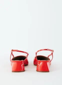 Heels><noscript><img width=
