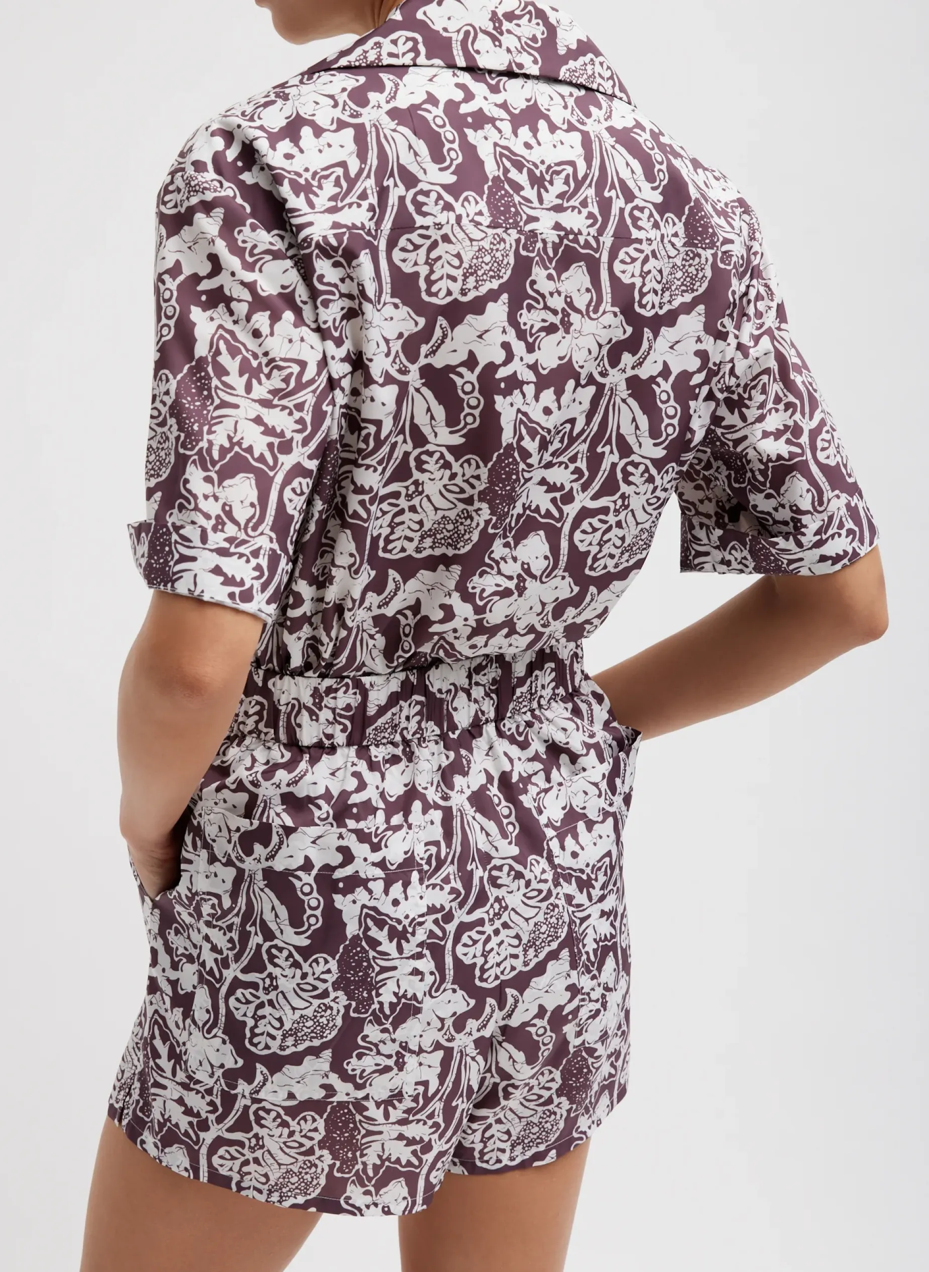 Pants & Shorts>Tibi Recycled Nylon Batik Pull On Shorts Cinnamon Multi