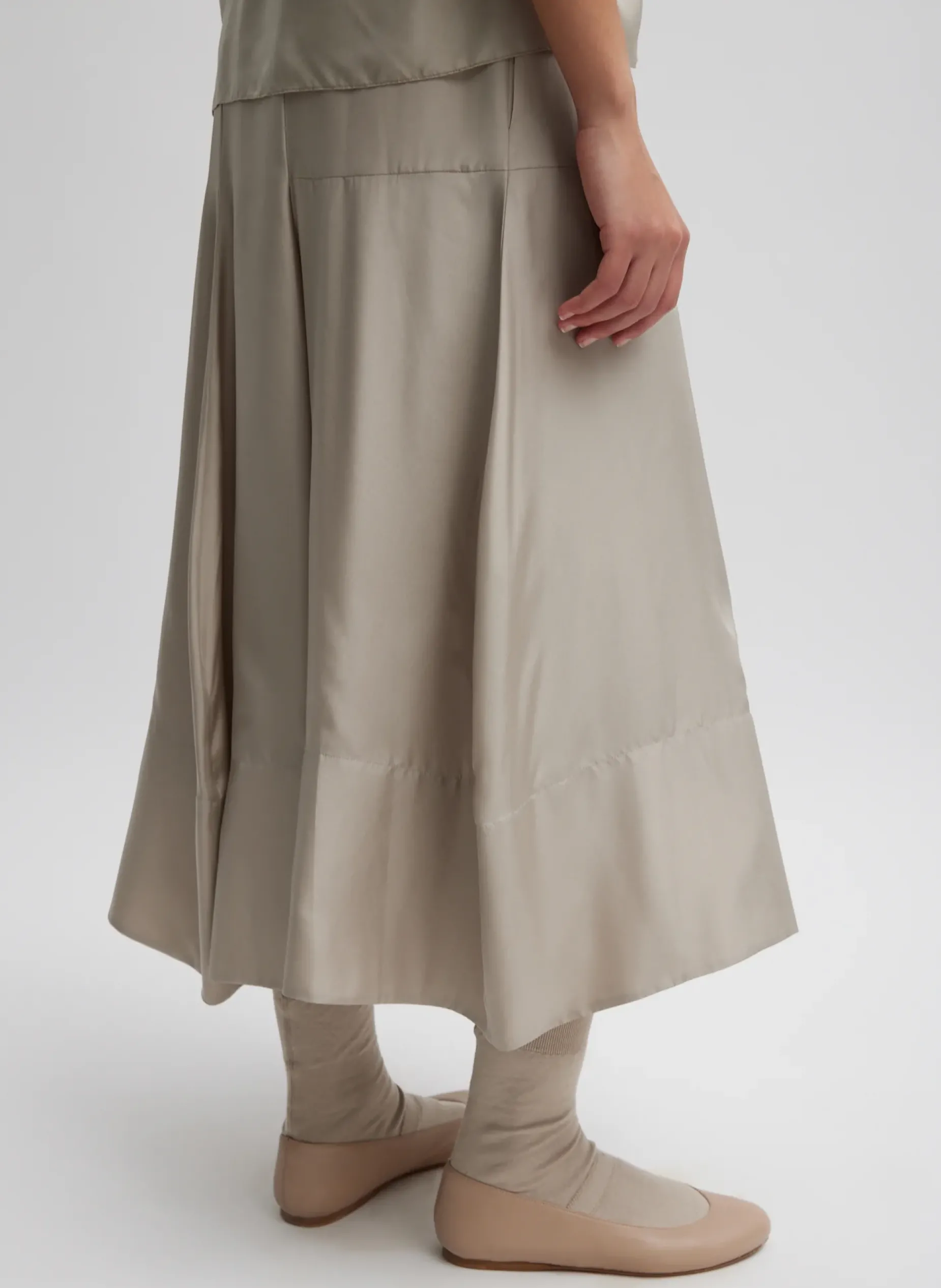 Skirts>Tibi Silk Habutai Circular Seamed Skirt Light Stone
