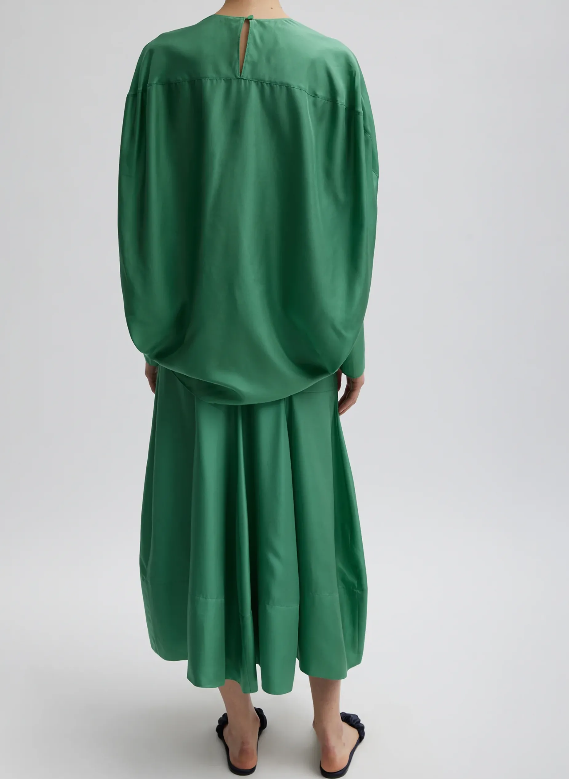 Tops>Tibi Silk Habutai Circular Top Green Tea