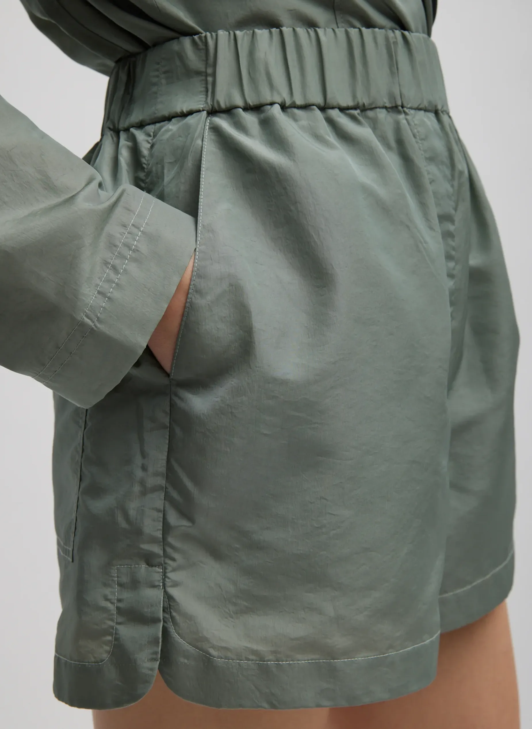 Suits|Pants & Shorts>Tibi Silk Nylon Pull On Shorts Pumice Grey