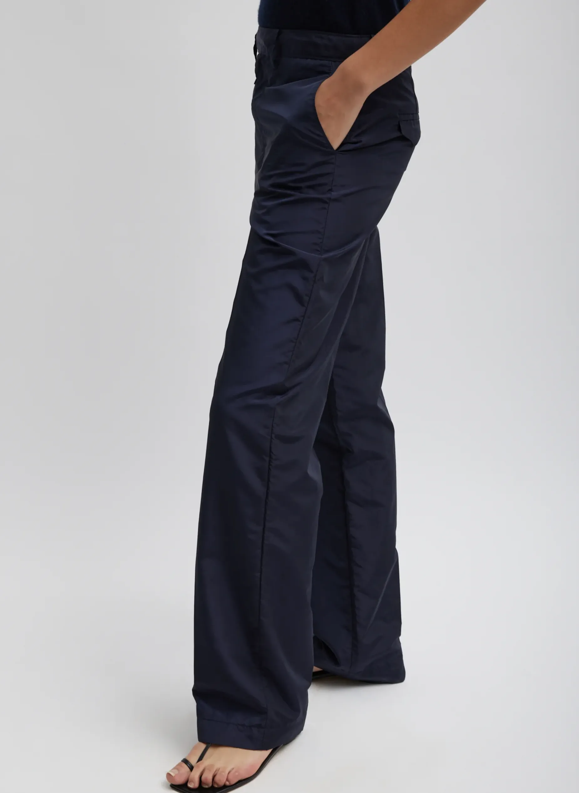 Suits|Pants & Shorts>Tibi Silk Nylon Straight Leg Trouser Navy