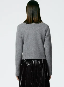 Knitwear & Sweatshirts><noscript><img width=