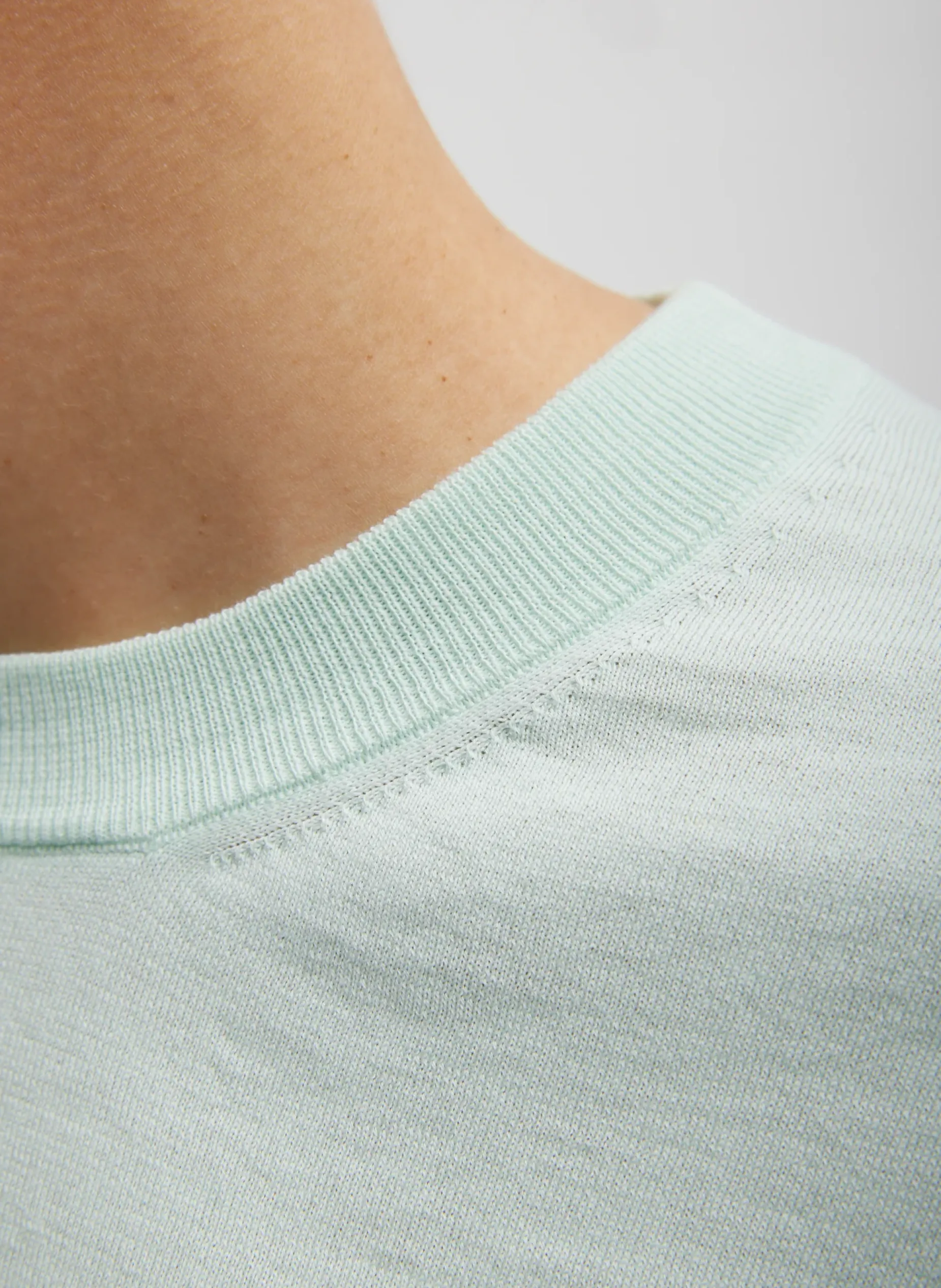 Knitwear & Sweatshirts|Fundamentals - WOFs>Tibi Super Fine Gauge Perfect Short Sleeve Men's Pullover Pale Mint