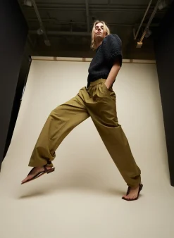 Suits|Pants & Shorts><noscript><img width=