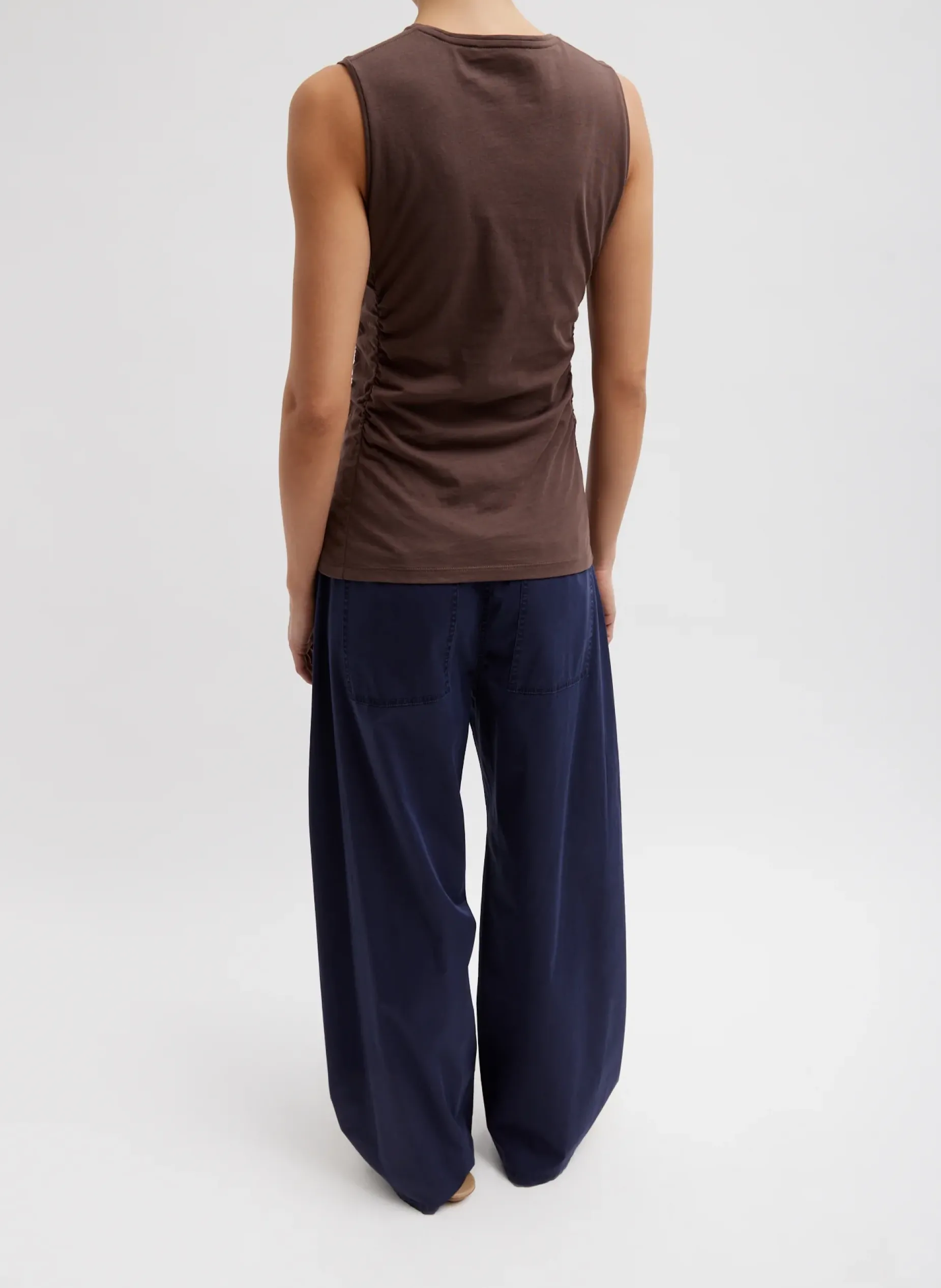 Tops>Tibi T-Shirting Shirred Crewneck Top Cacao