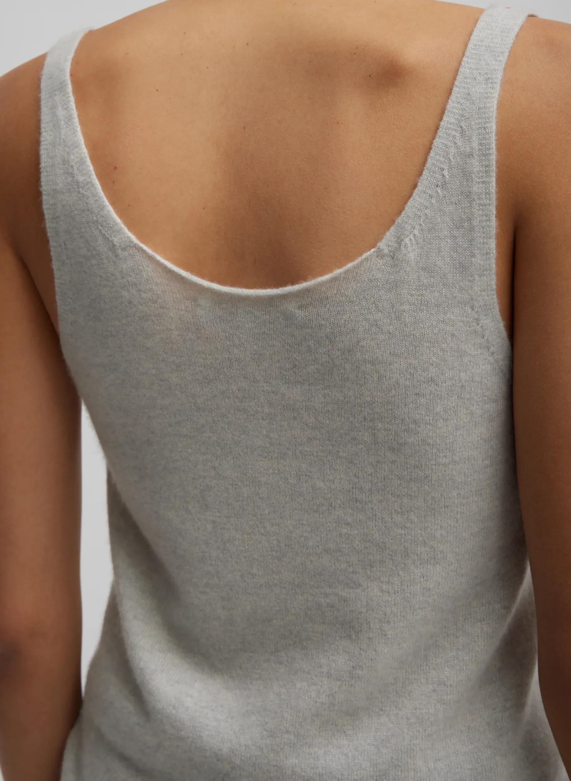 Knitwear & Sweatshirts|Fundamentals - WOFs>Tibi Washable Cashmere Tank Sweater Light Heather Grey